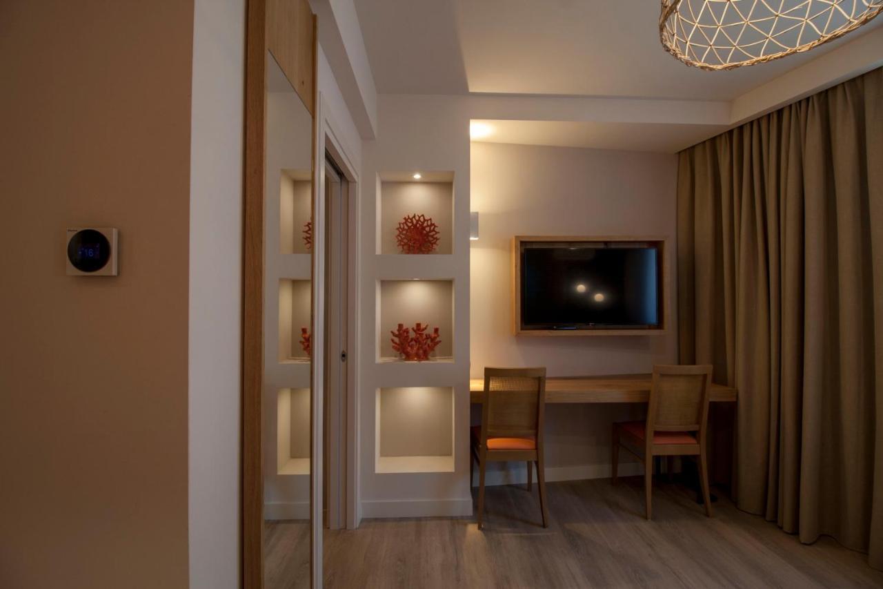 Aqua Boutique Hotel Кастільйоне-делла-Пеская Екстер'єр фото